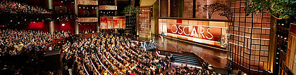 Das Dolby Theater in Los Angeles ist für die Oscarverleihung feierlich eingerichtet und gut besucht. (Foto: Richard Harbaugh / Bill Barnes / The Academy ©A.M.P.A.S.)