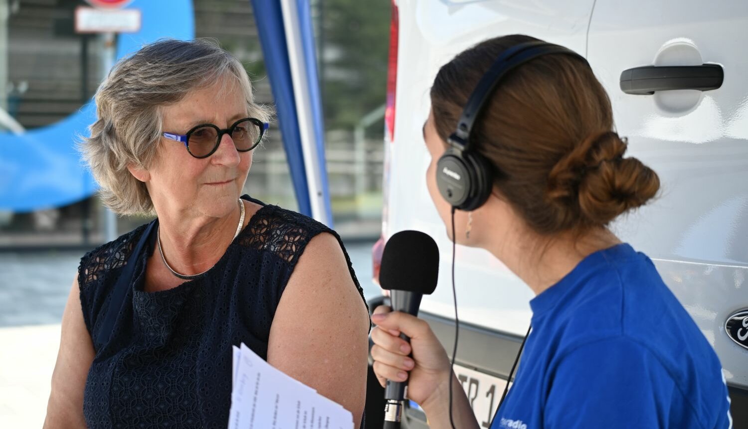 Auf dem Bild sieht man Prof. Edeltraud Vomberg im Interview mit hochschulradio düsseldorf (Foto: Andreas Meske)